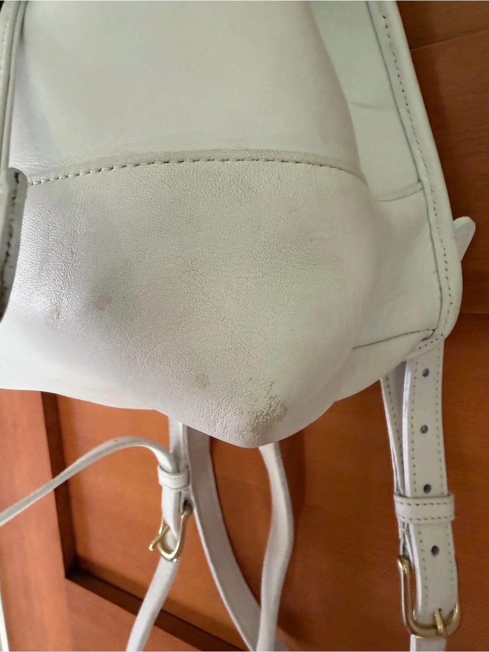 Vintage Coach 1996 White Daypack 9960 with Brass Hardware GUC